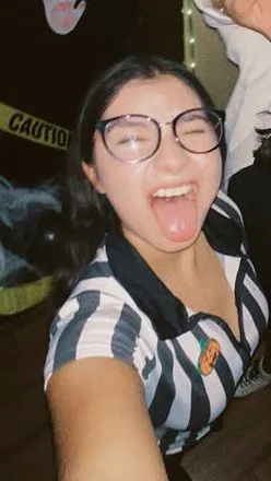 Manden un video jalandosela y les paso mas image 3