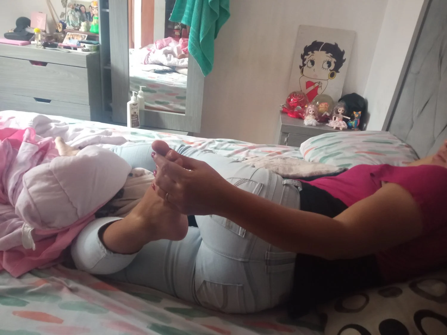 Para los que me mandaron mensaje que querían ver de sus pies image 5