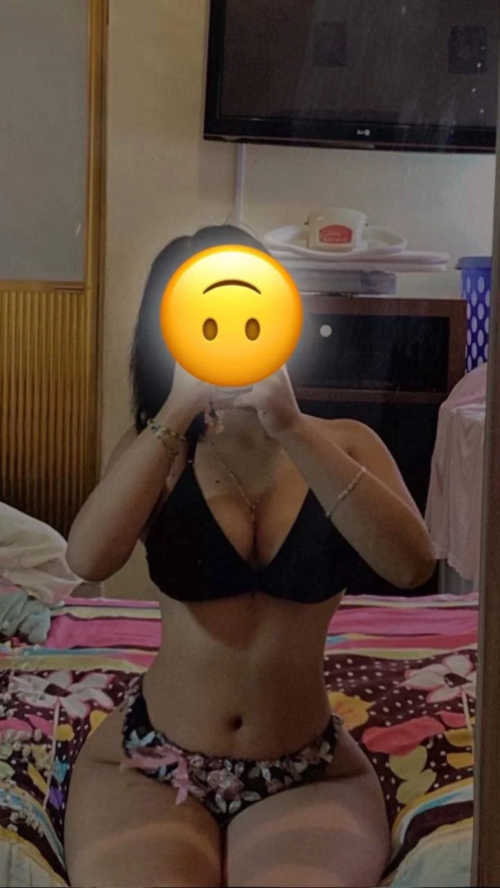 Nice body🍑🍑 image 6
