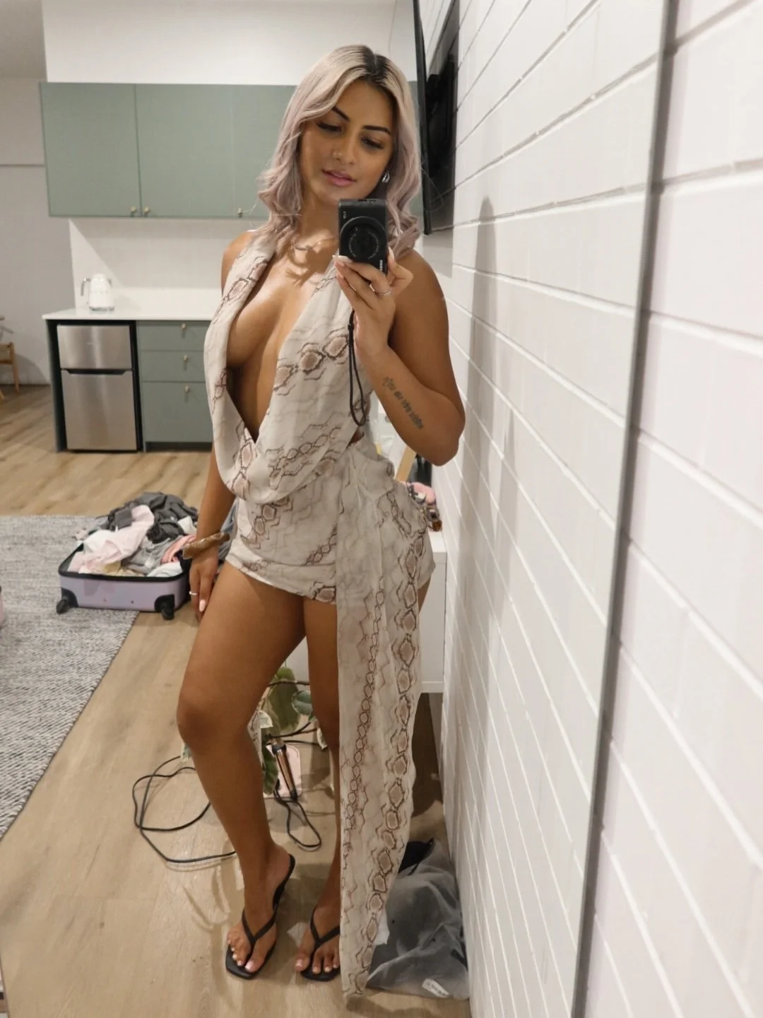 Incredibly hot NZ Asian fashion influencer Daniella image 50