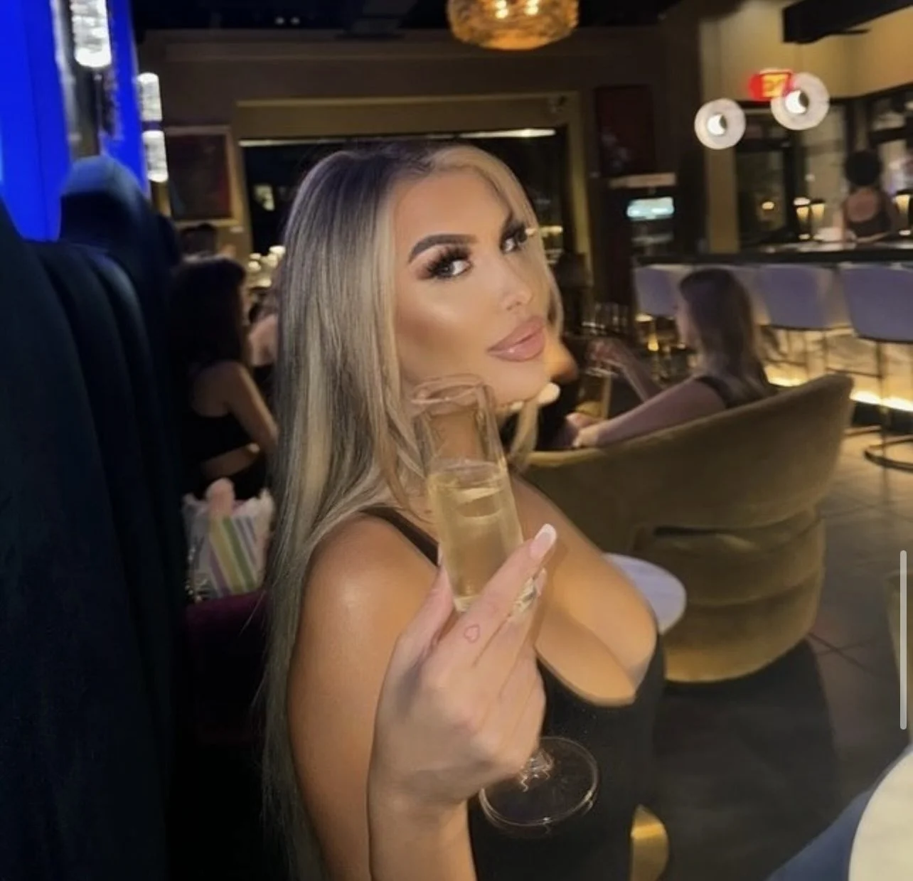 Leaked Perfect Blonde main image