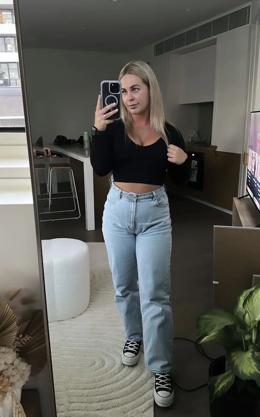 Sarah Hardy from Australia showing her amazing tits on Snap image 8