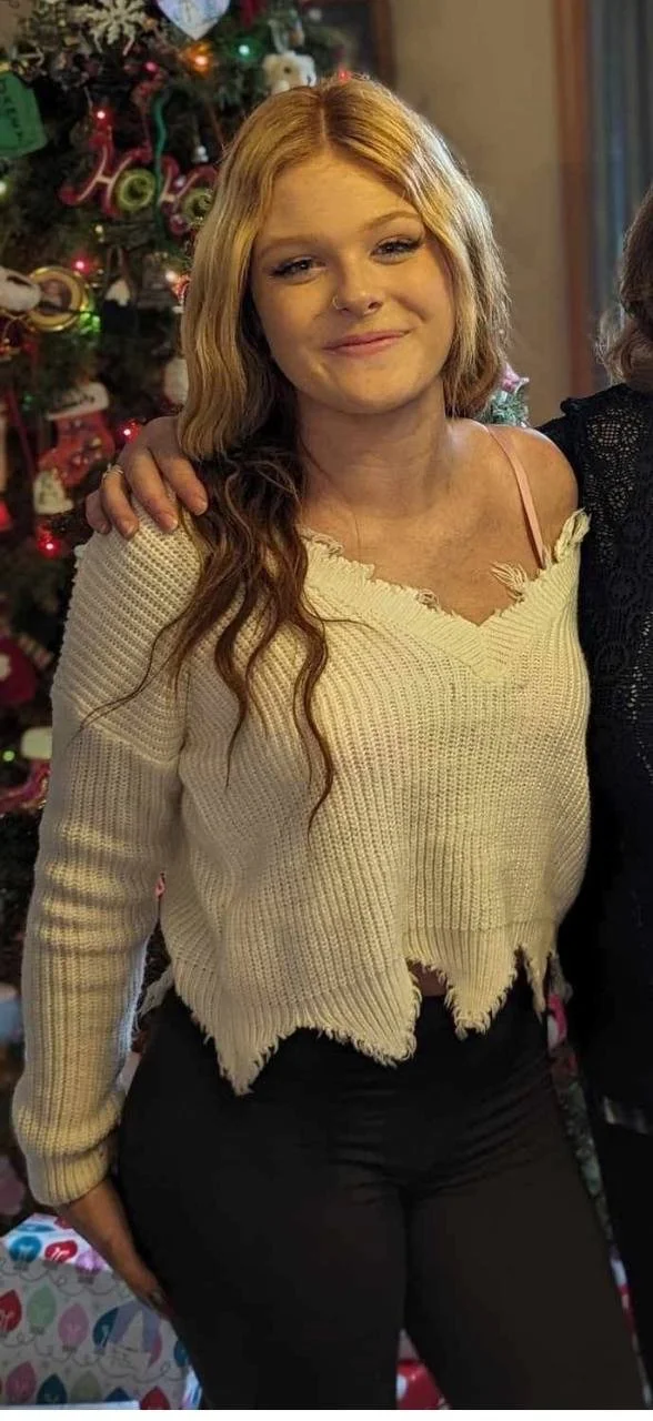 hot sister image 3