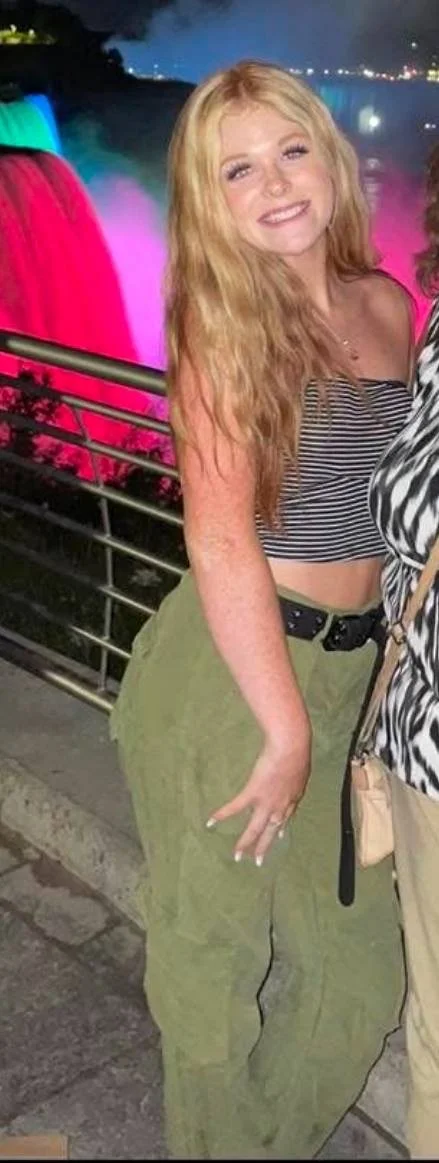 hot sister image 5