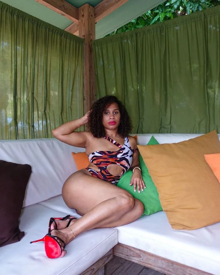 Jamaican 96 (redbone milf) image 13