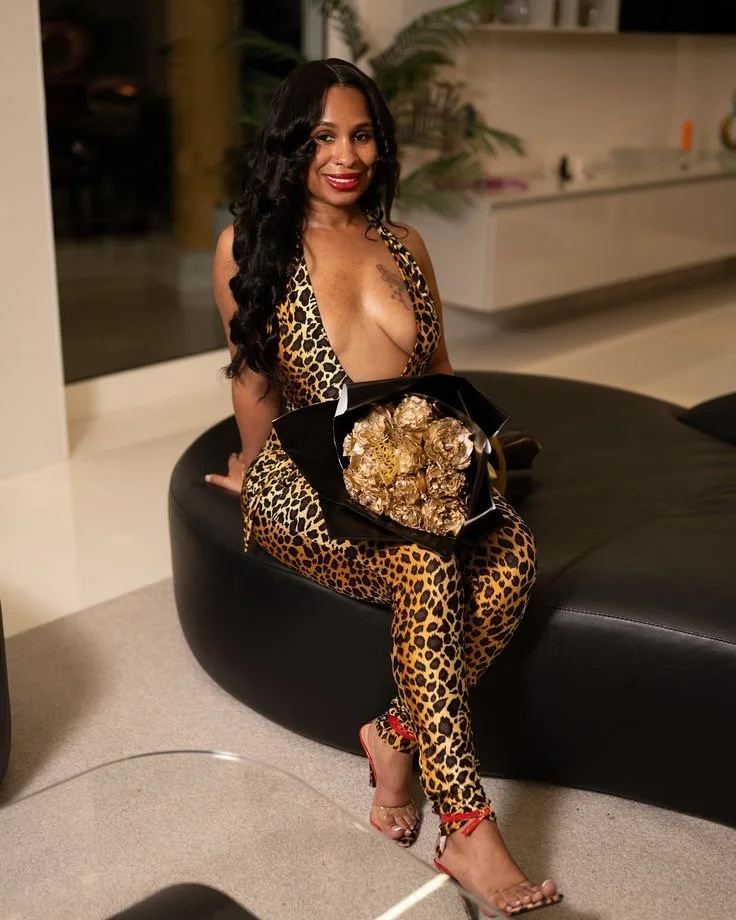 Jamaican 96 (redbone milf) image 16