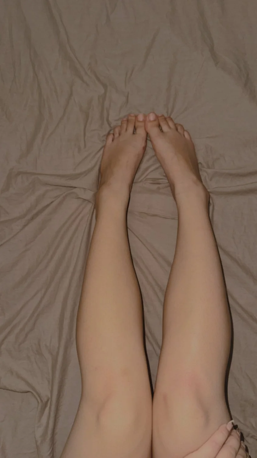 Teen showing her feet image 4