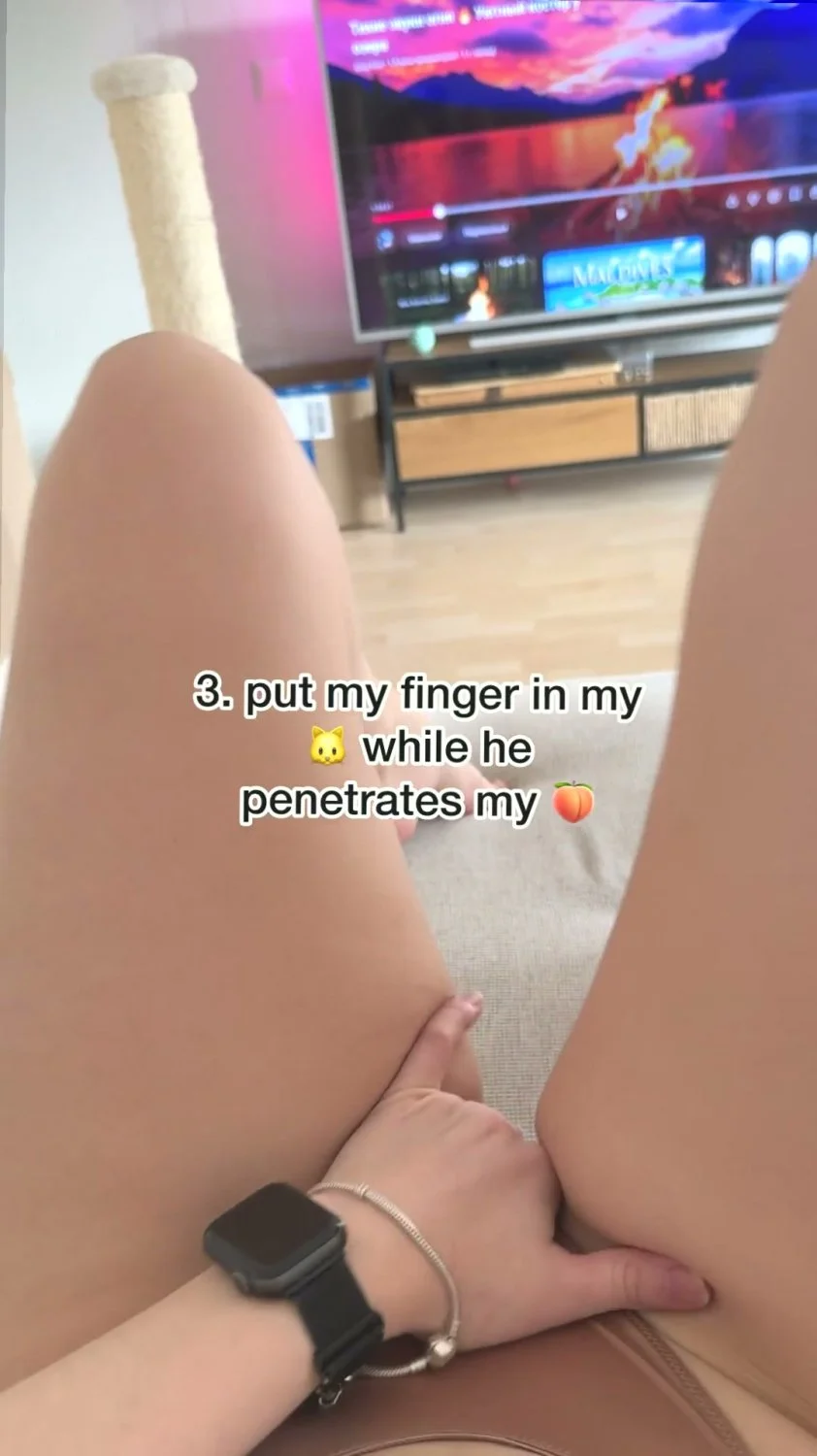 🔞 gorgeous fat ass fingering pussy nude wet pussy 💦🍑 Check my OF image 4