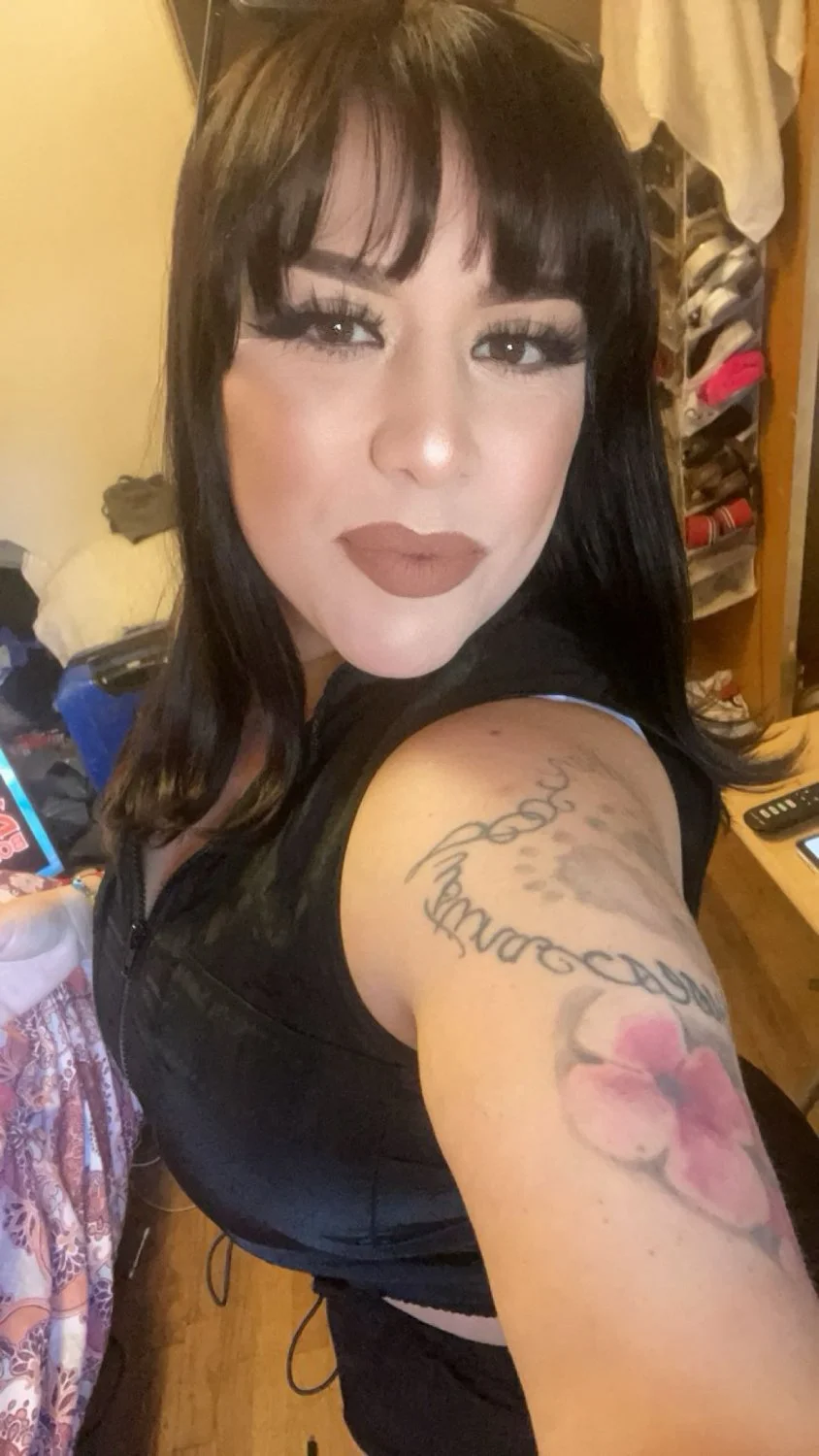 Went thru my moms phone main image