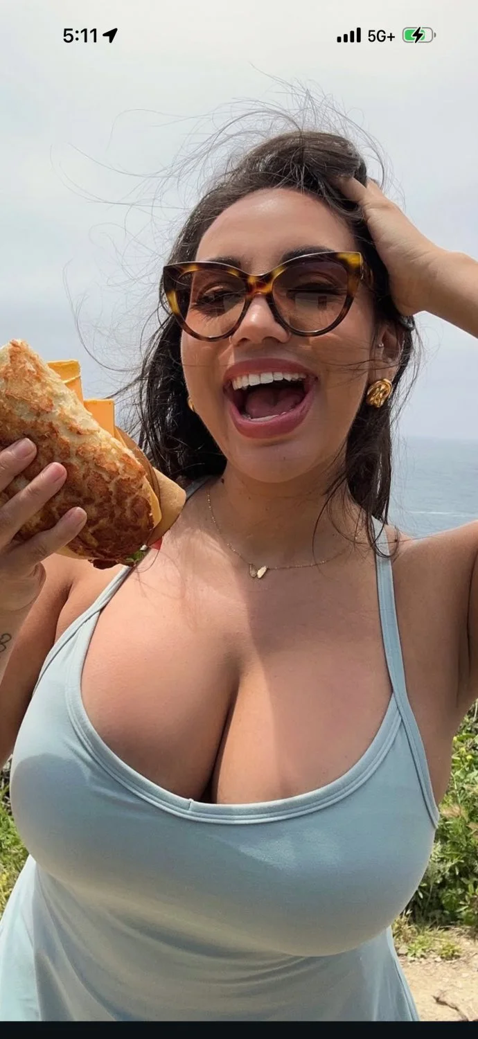 Tabbbbyyyyy n Kayyyy Cleavage image 20