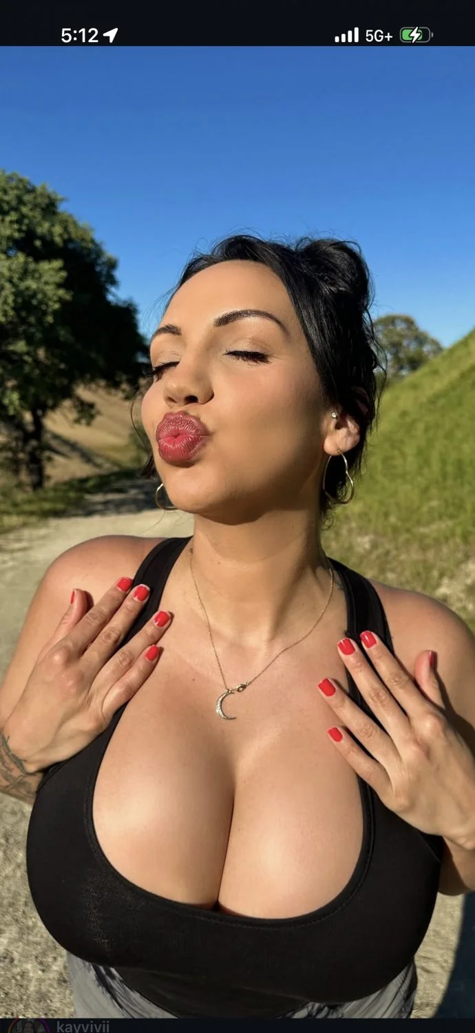 Tabbbbyyyyy n Kayyyy Cleavage image 21