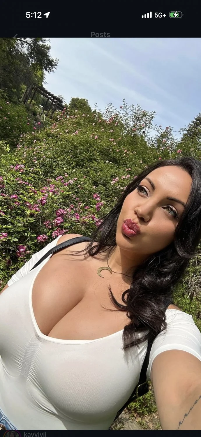 Tabbbbyyyyy n Kayyyy Cleavage image 23