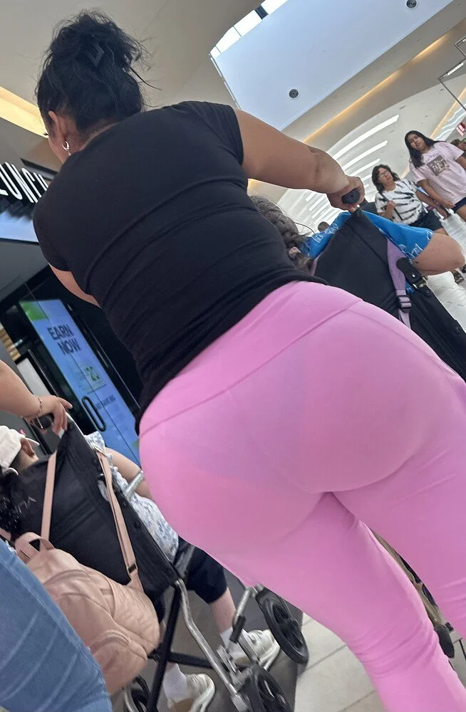Big Booty Mexican Vpl In The Mall image 7