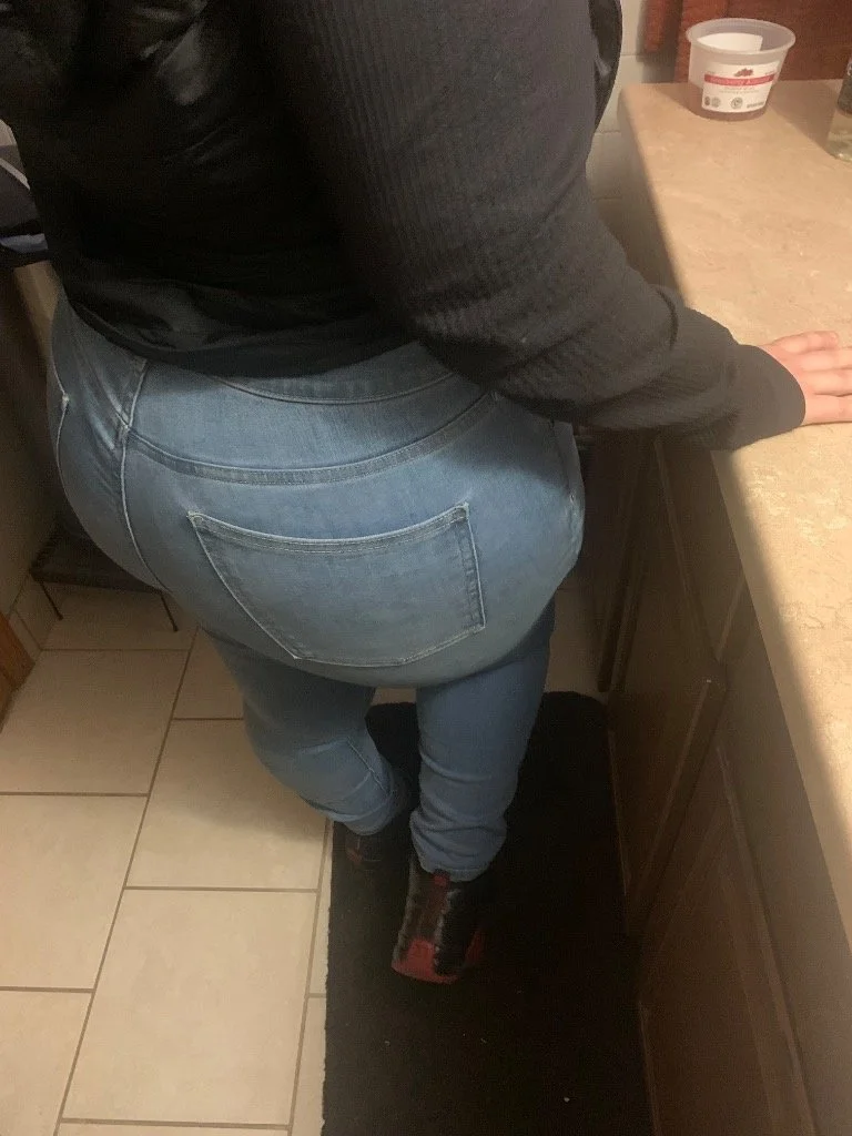 PAWG bbw sister gets her phone hacked backshots , finger missionary . image 8