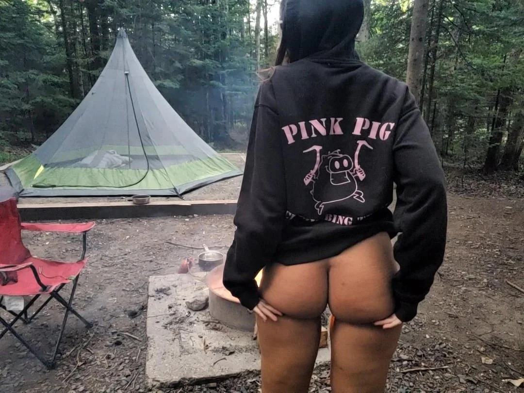 no bottoms allowed image 1