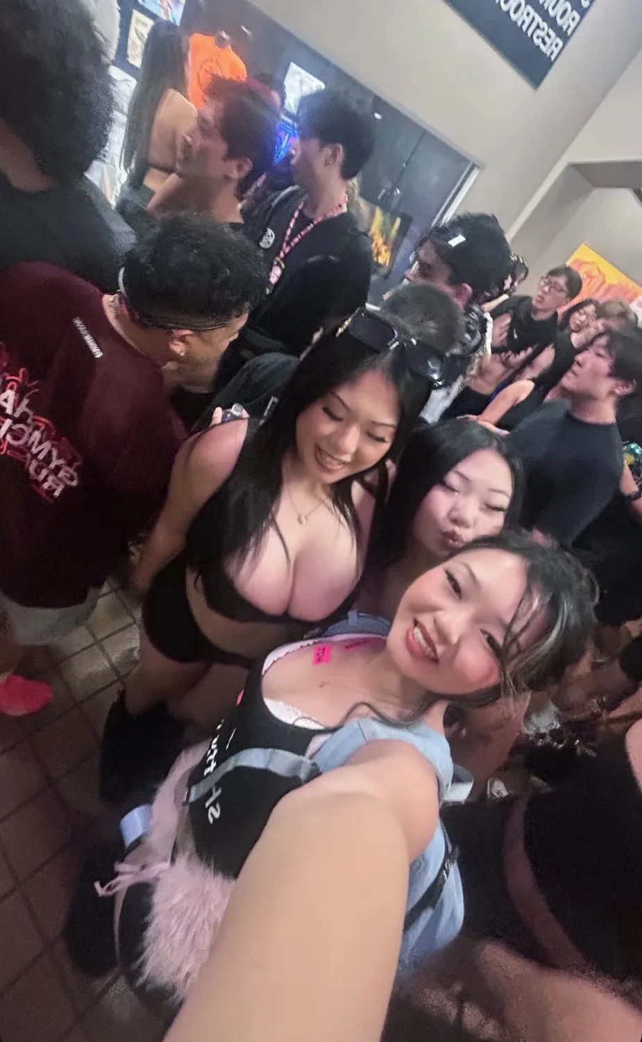 Hmong titty slut vol.3 image 2