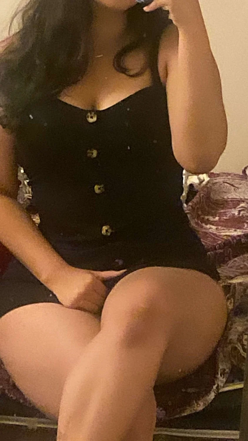 Thick Latina Black Dress image 9