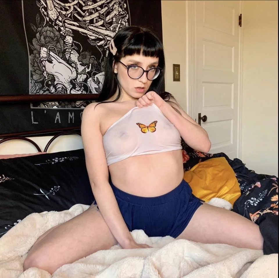Cucks crush lucy from california kik him courtneymode8 make him regret sharing image 15