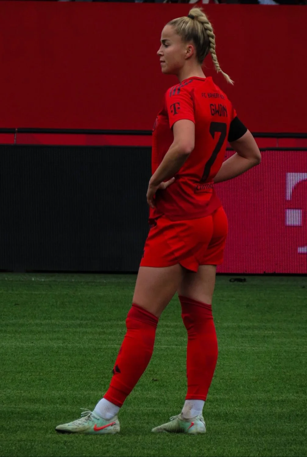 Giulia Gwinn ~ FC Bayern München main image