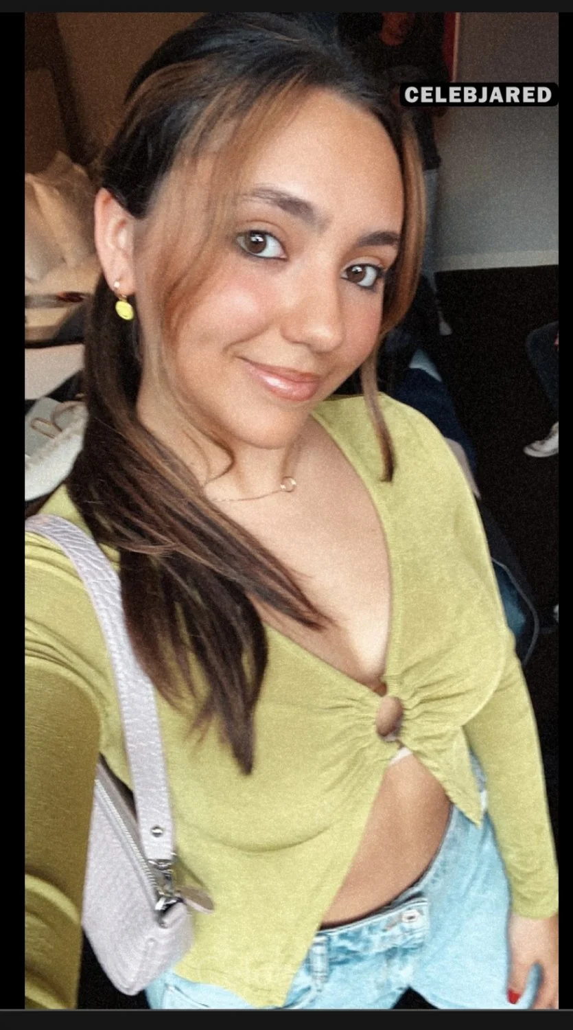 Sexy GF J shared image 23