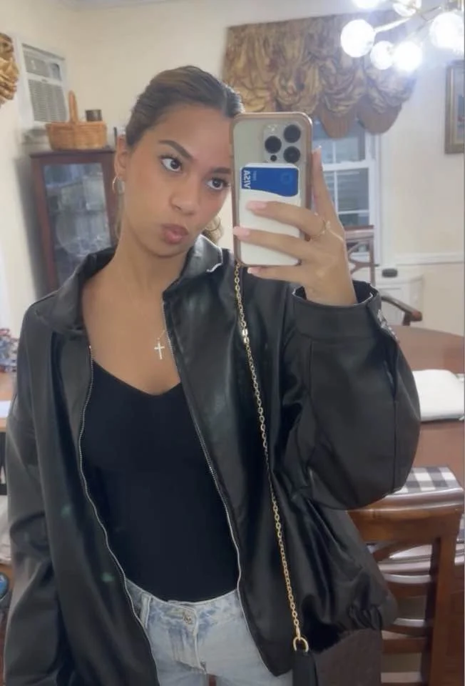 Izzy Hernandez, 19, NY image 2