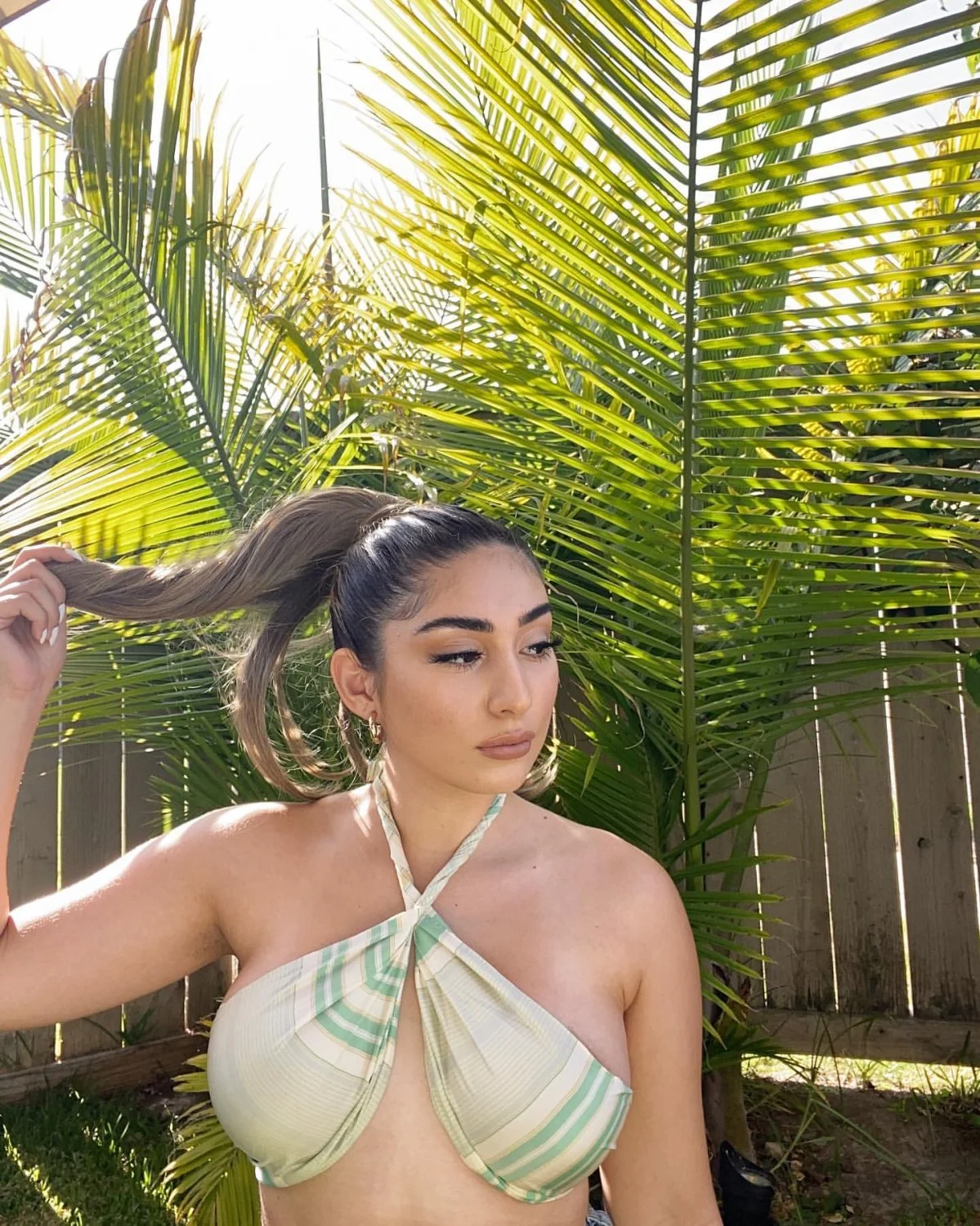 Sexy SoCal Latina baddie Liz image 21