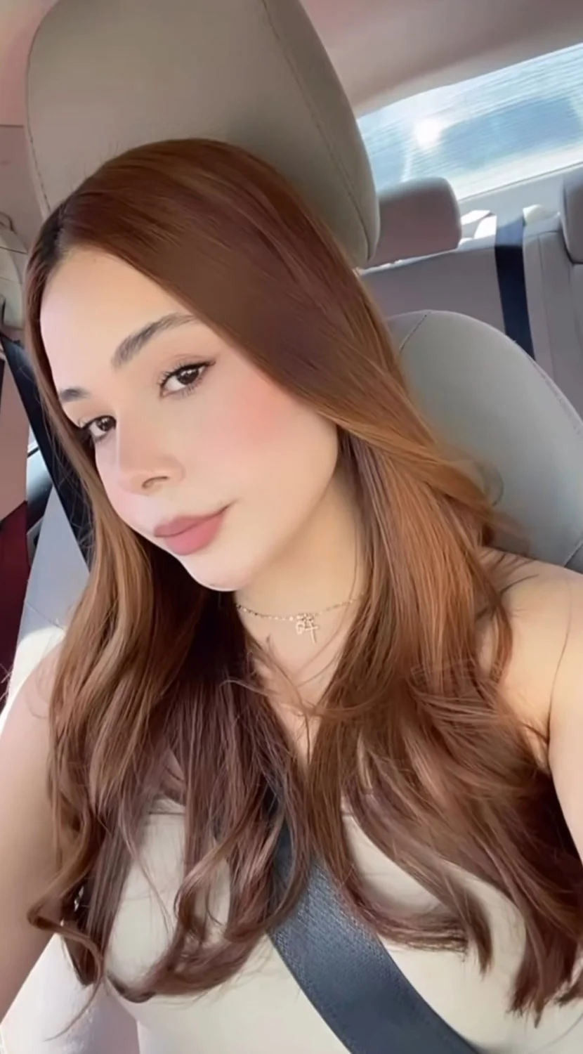 Girl puta hermosa y ricas piernas de gym sexy image 18