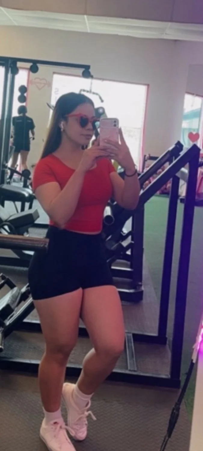 Girl puta hermosa y ricas piernas de gym sexy image 20
