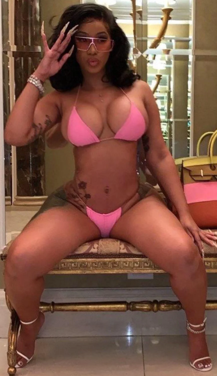 Ebony Rapper Cardi B image 10