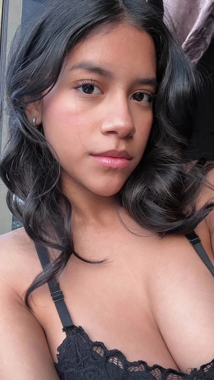 Tremendas tetas de Gene morena flaquita de 20 años, perfectas para una rusa image 21