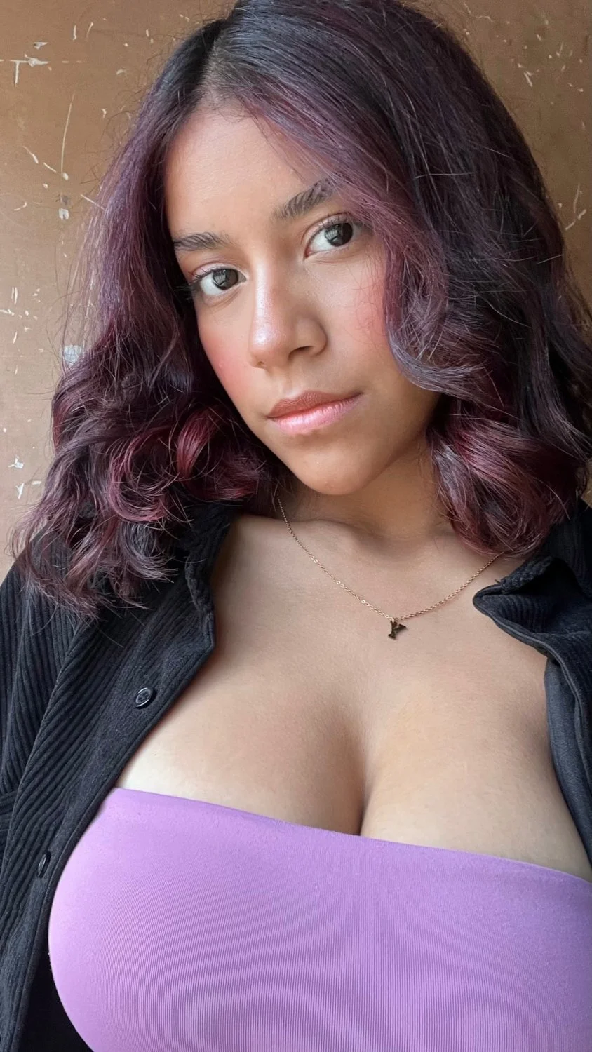 Tremendas tetas de Gene morena flaquita de 20 años, perfectas para una rusa image 4