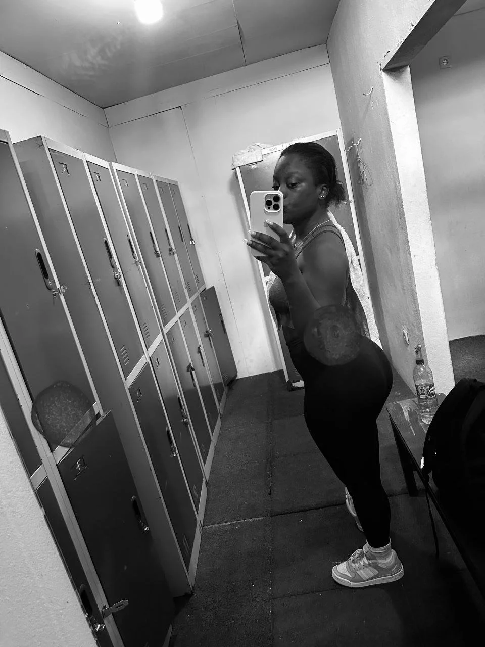 Chinês vazou essa puta 🇦🇴😋😍🥵 image 2