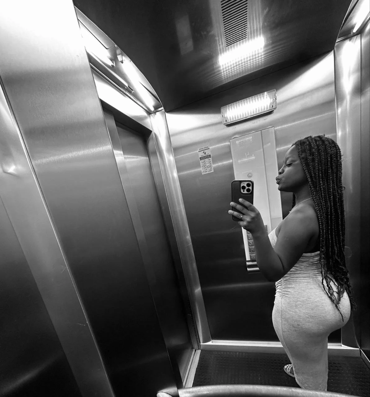 Chinês vazou essa puta 🇦🇴😋😍🥵 image 6