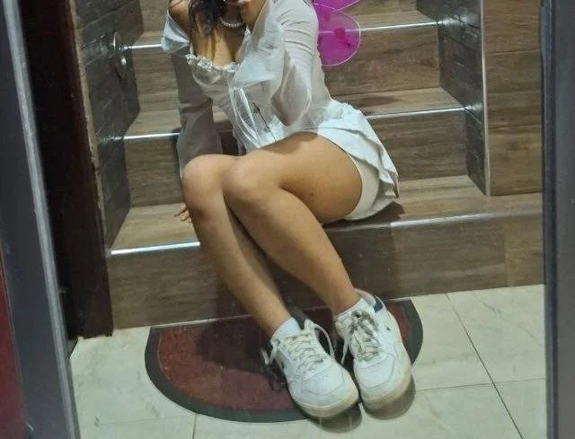 Latina expuesta image 11