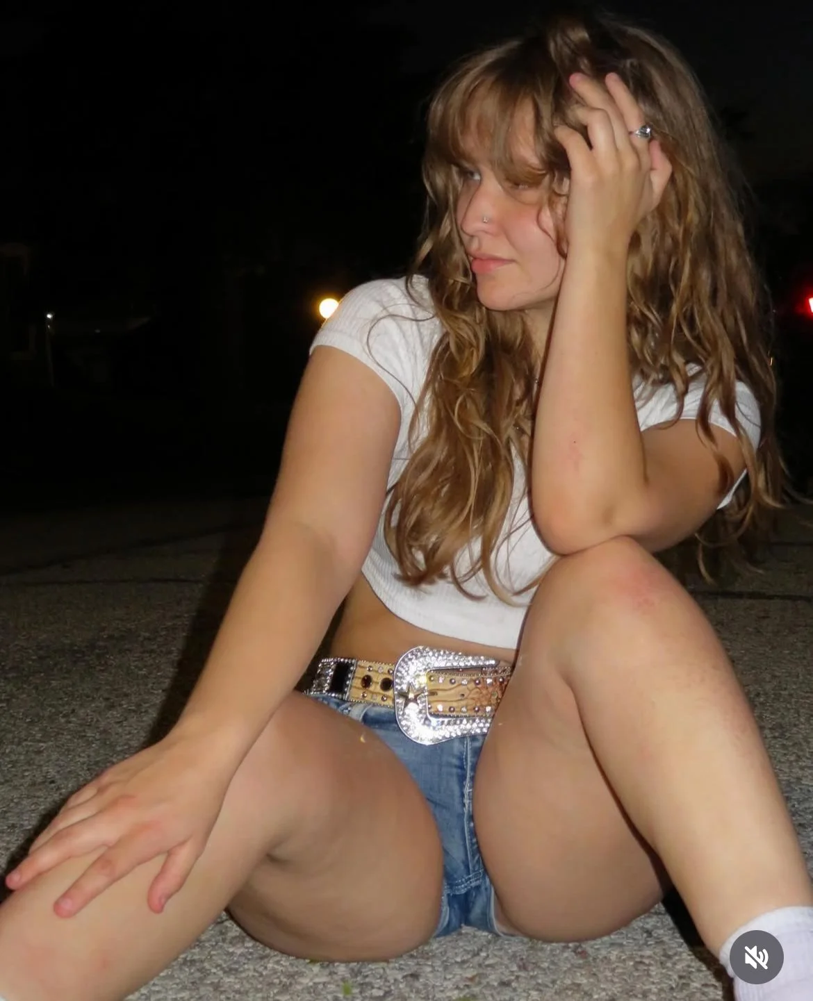 thick ass teen snowbunny image 6