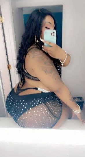 baddie hooker image 2