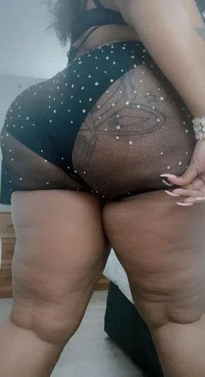 baddie hooker image 6
