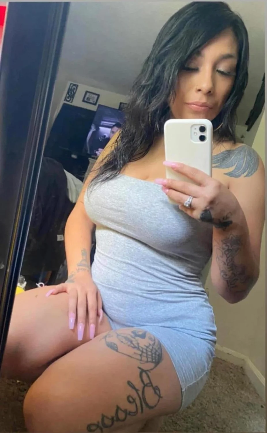 Extra busty latina trash image 4