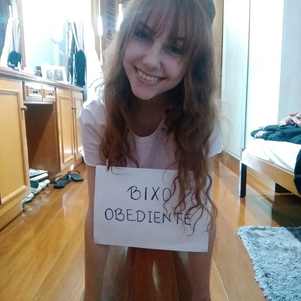 Inscrito mandou a ruiva novinha safada pra ser vazada! Putinha caiu na net mandando nudes e fudendo. image 3