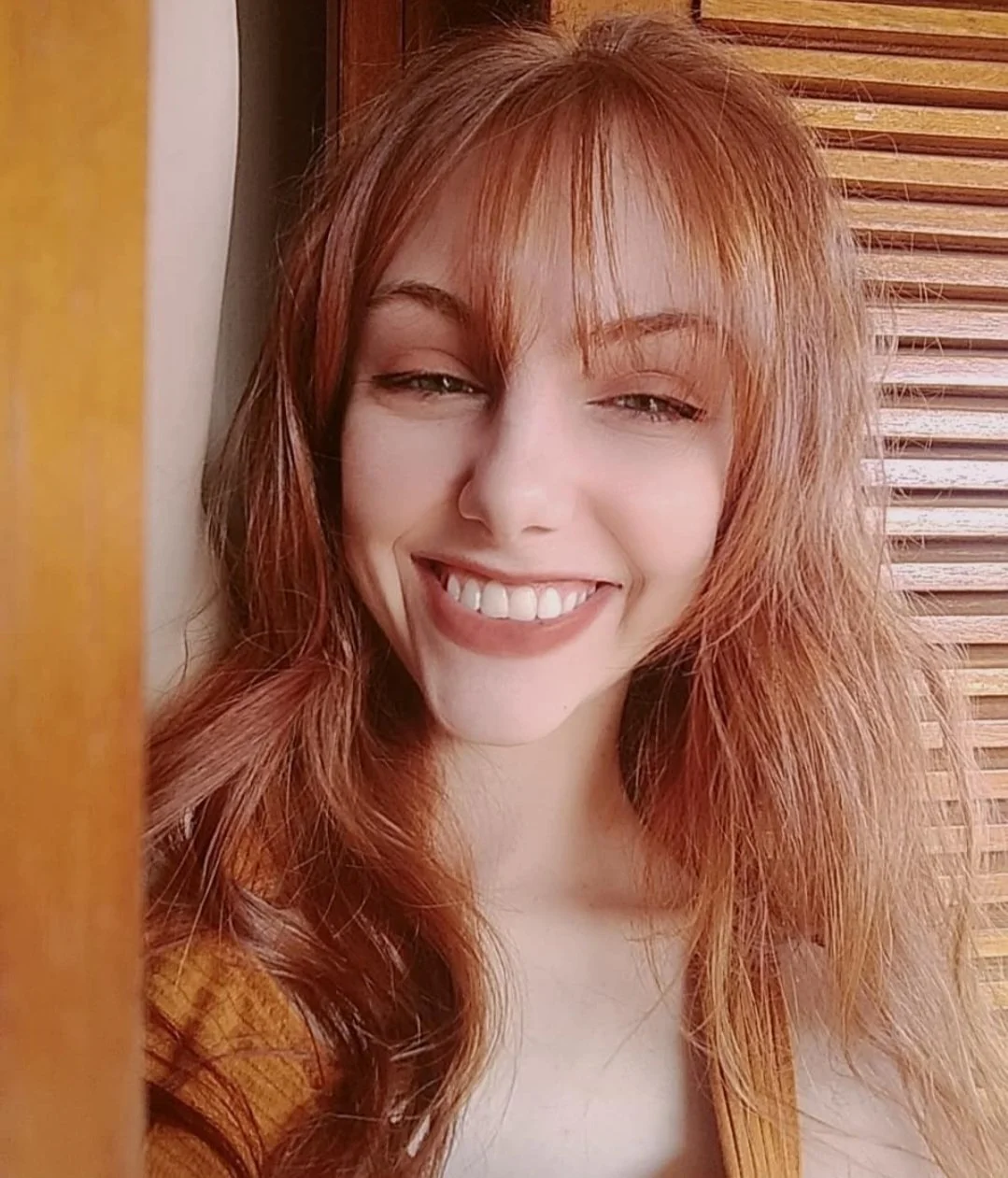 Inscrito mandou a ruiva novinha safada pra ser vazada! Putinha caiu na net mandando nudes e fudendo. image 5