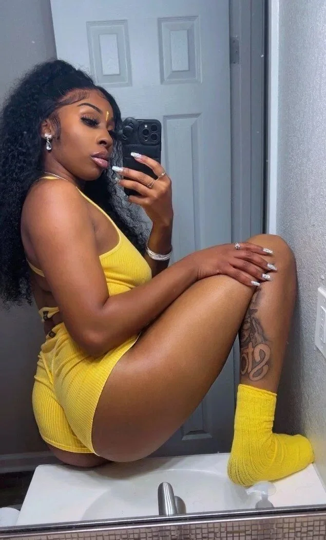 Sexy ebony image 5