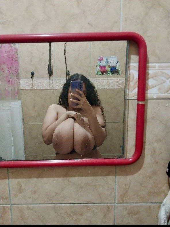 Puta con enormes tetas/Peituda image 5