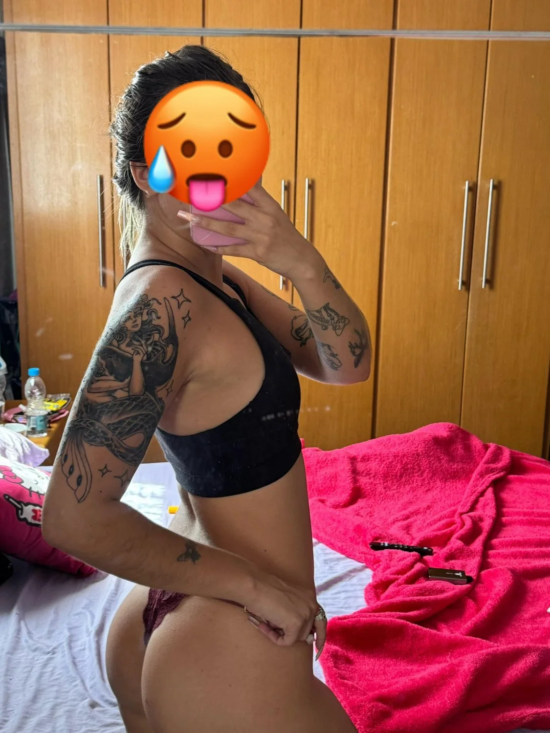 Novinha tatuada image 23