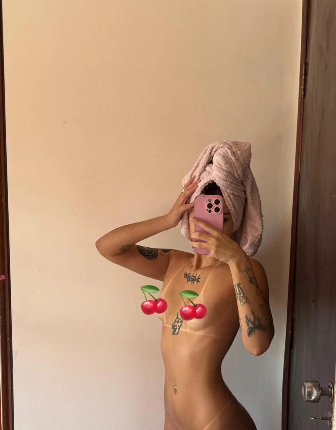 Novinha tatuada image 37