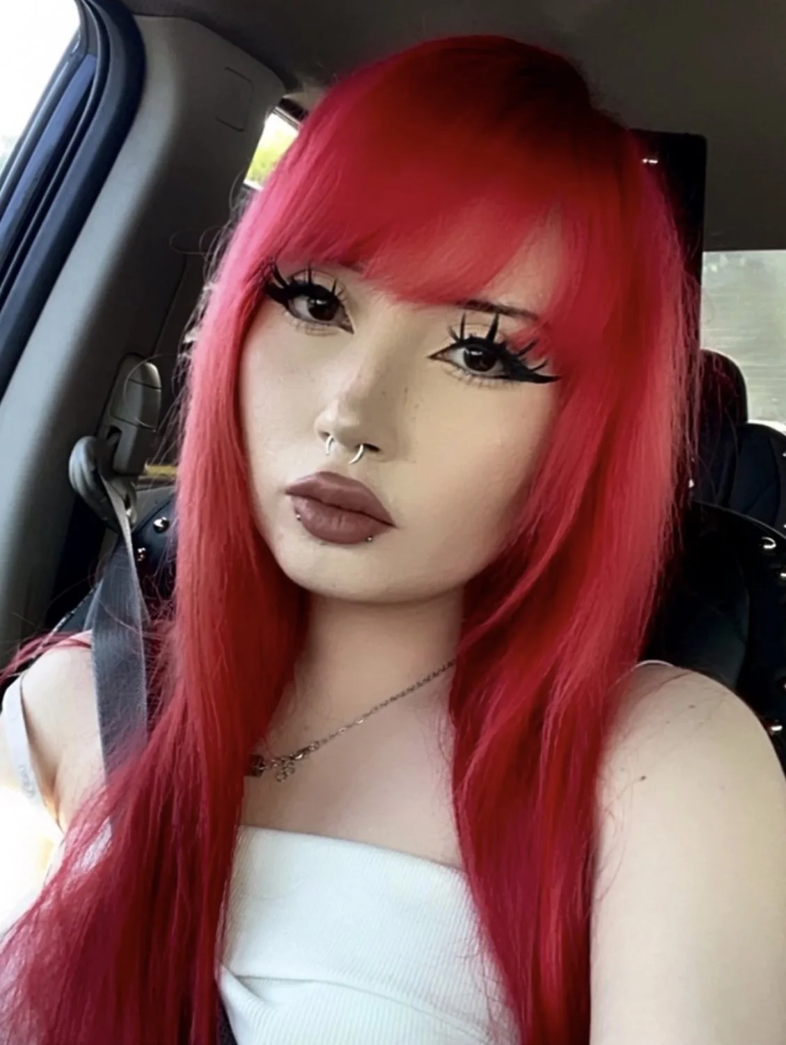 Redhead emo slut main image