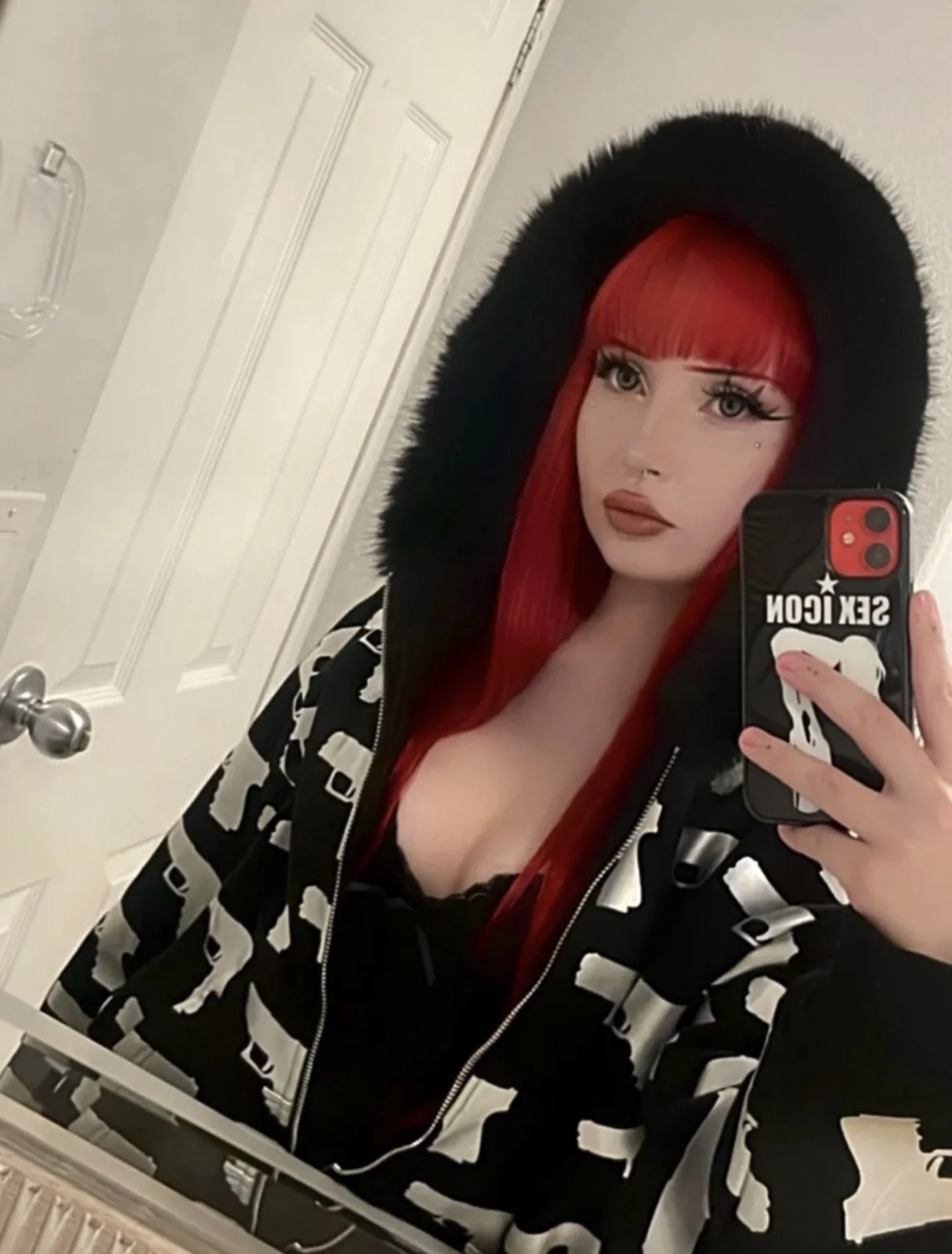 Redhead emo slut image 3
