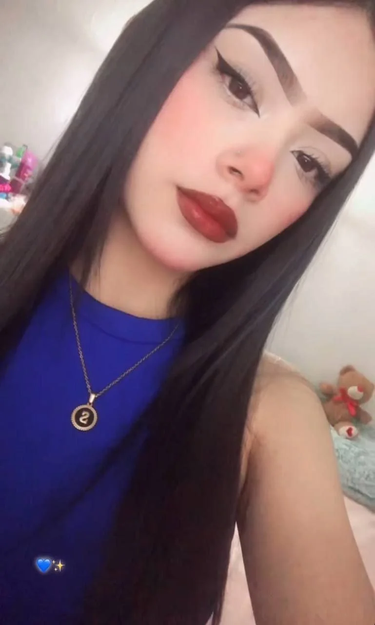 Mexica linda novia mamando verga y cojiendo Rico image 2