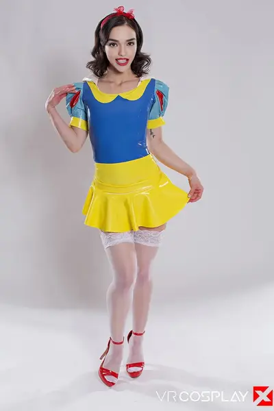 Rachel zegler as snow white cover image