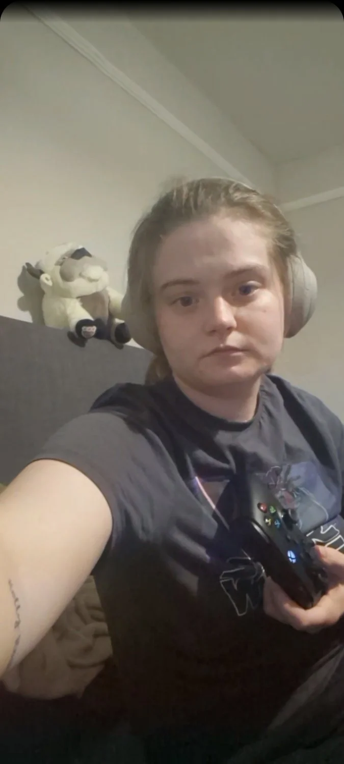 my British ftm ex's sister Jeffrey *IF ANYBODY CAN HACK HER SNAP DM ME* image 30