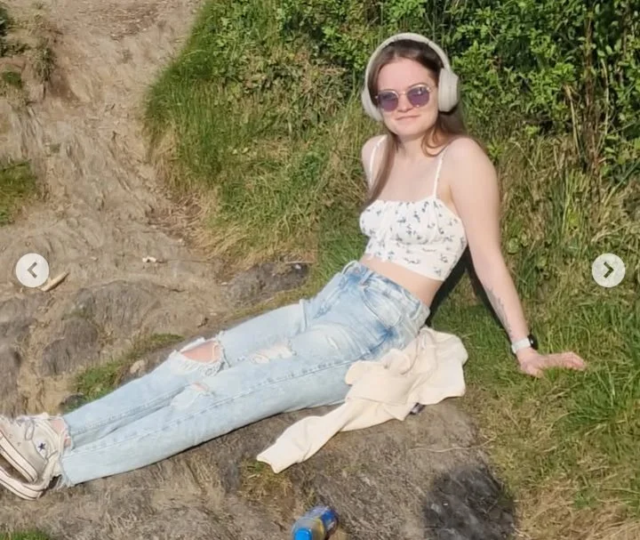my British ftm ex's sister Jeffrey *IF ANYBODY CAN HACK HER SNAP DM ME* image 32